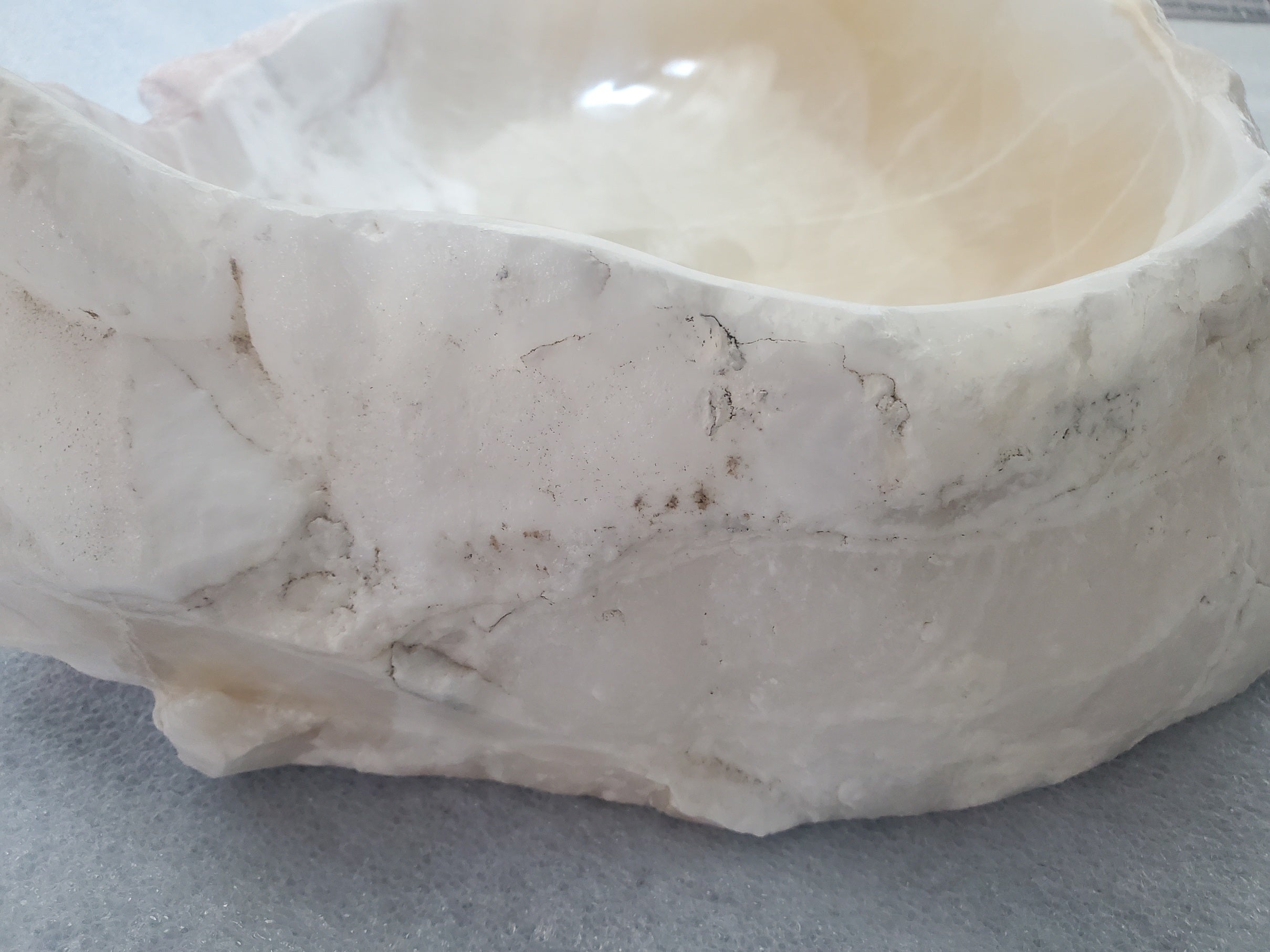 S25_06 White Onyx Stone Vessel Sink