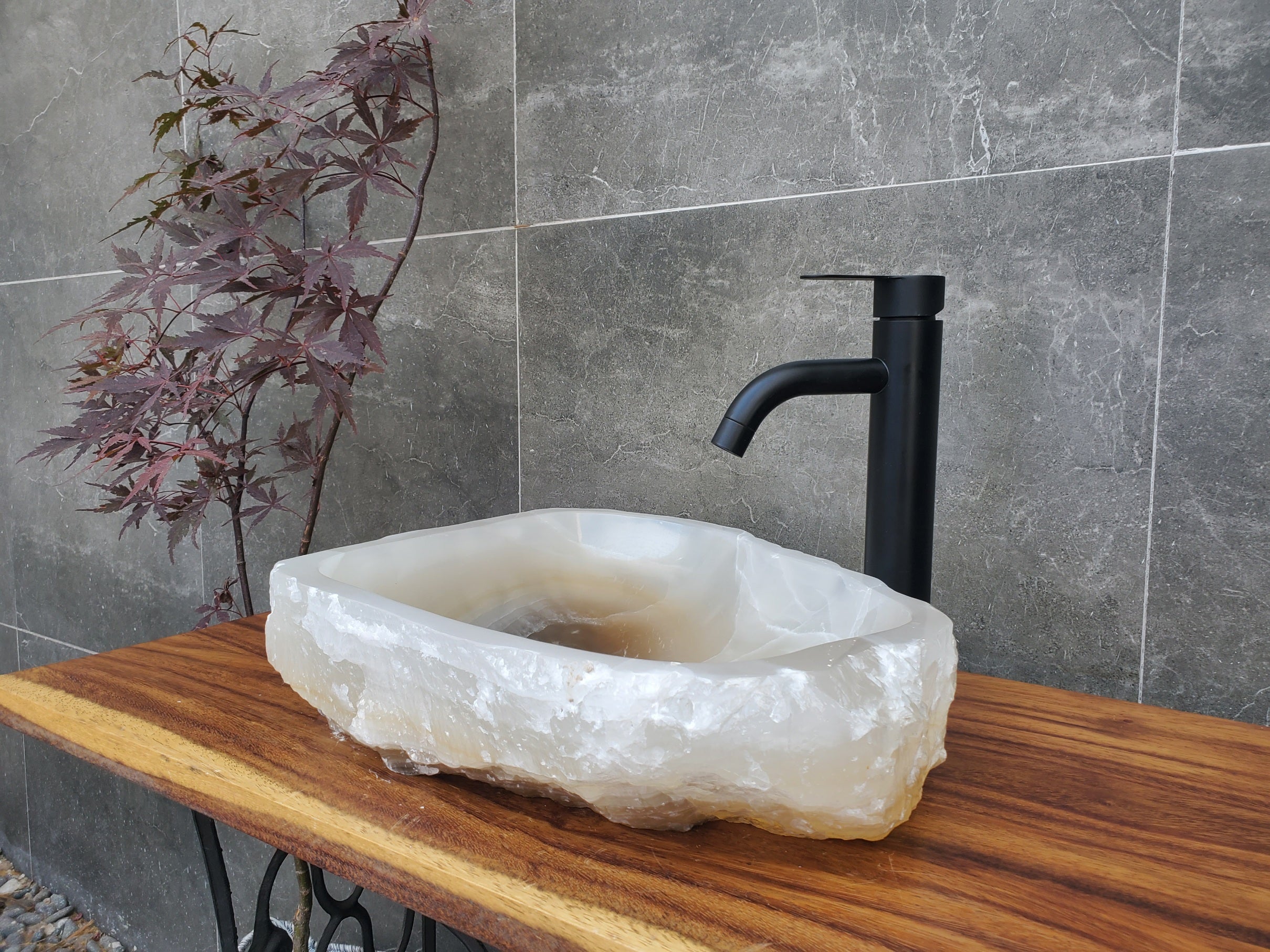 S22_16 Onyx Stone Vessel Bathroom Sink