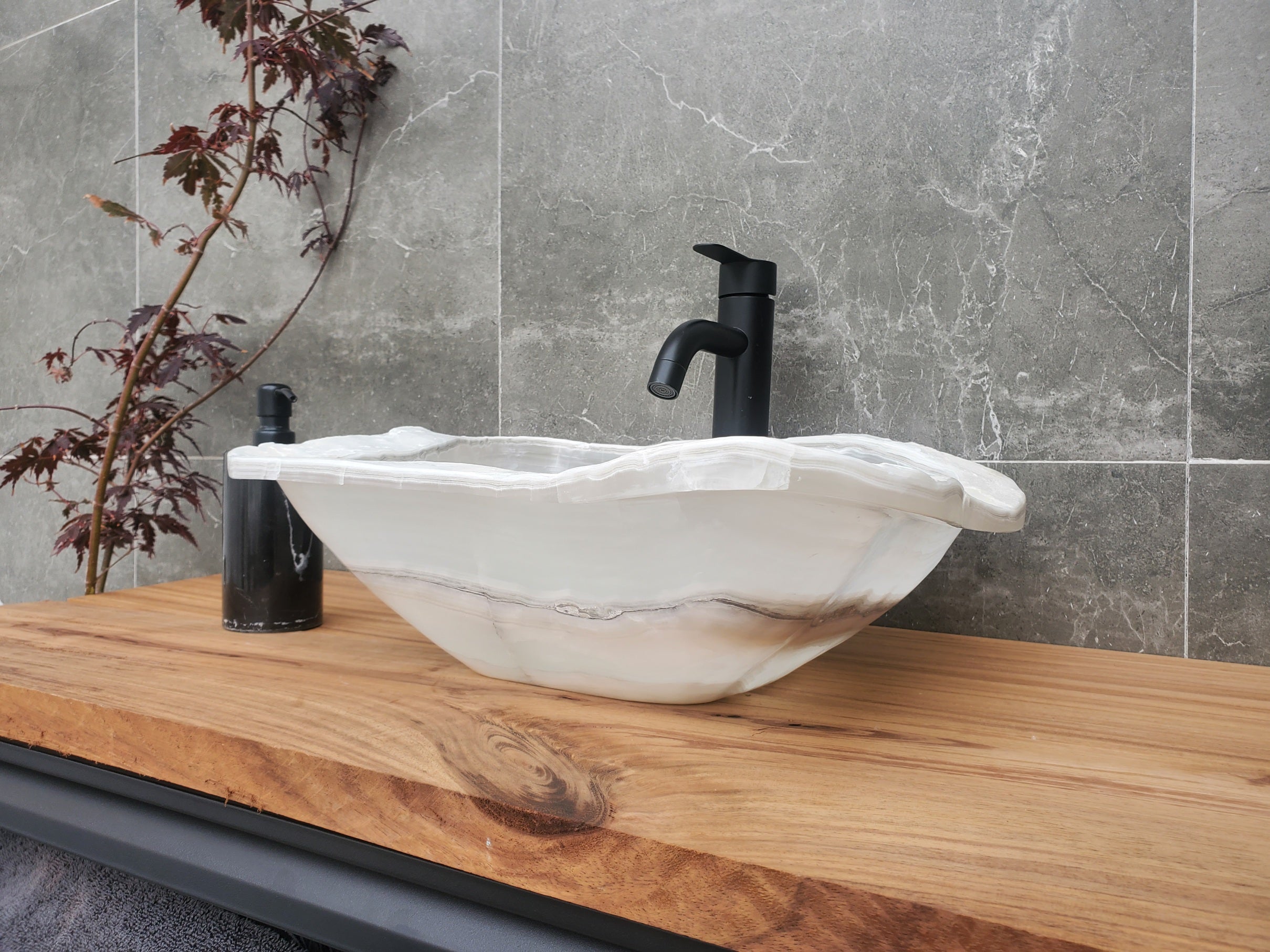 S30_08 Onyx Stone Vessel Bathroom Sink - 17.5 x 14.5 inch