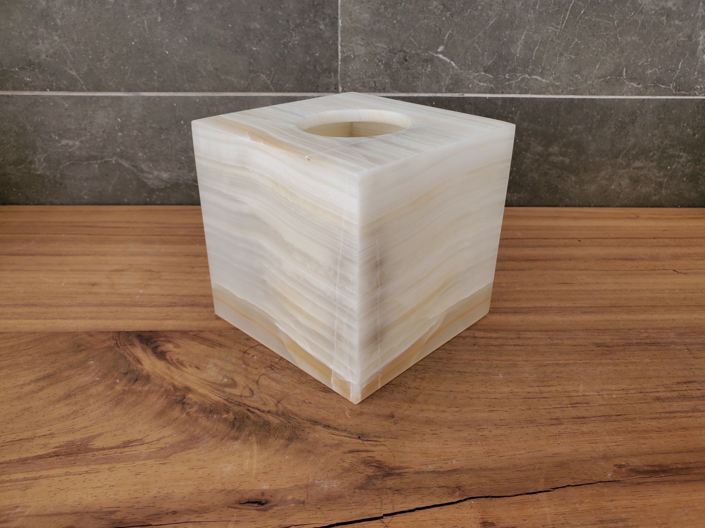 TCSQ_62 Neutral White Onyx Tissue Box Cover (Cube)