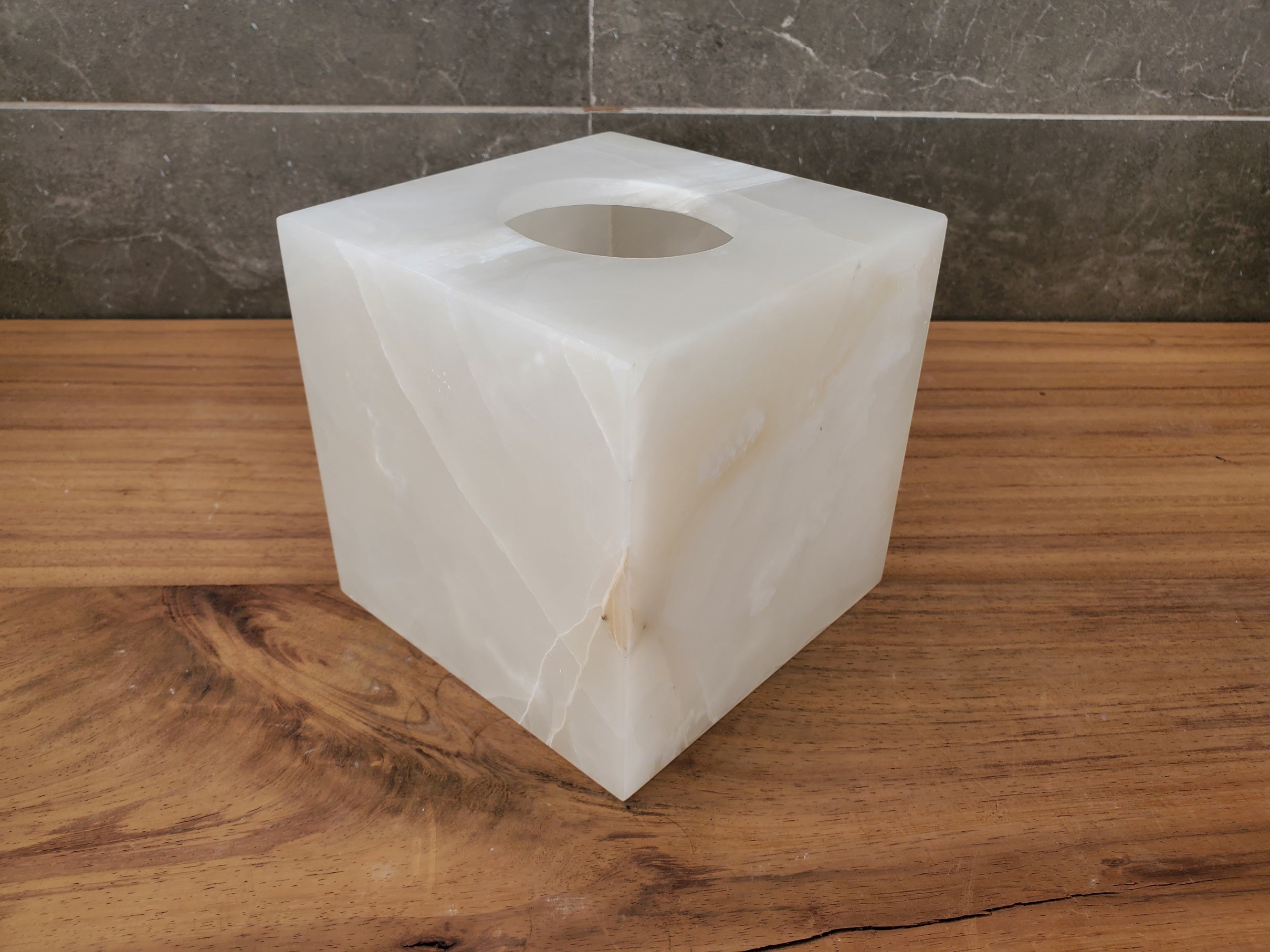 TCSQ_62 Neutral White Onyx Tissue Box Cover (Cube)