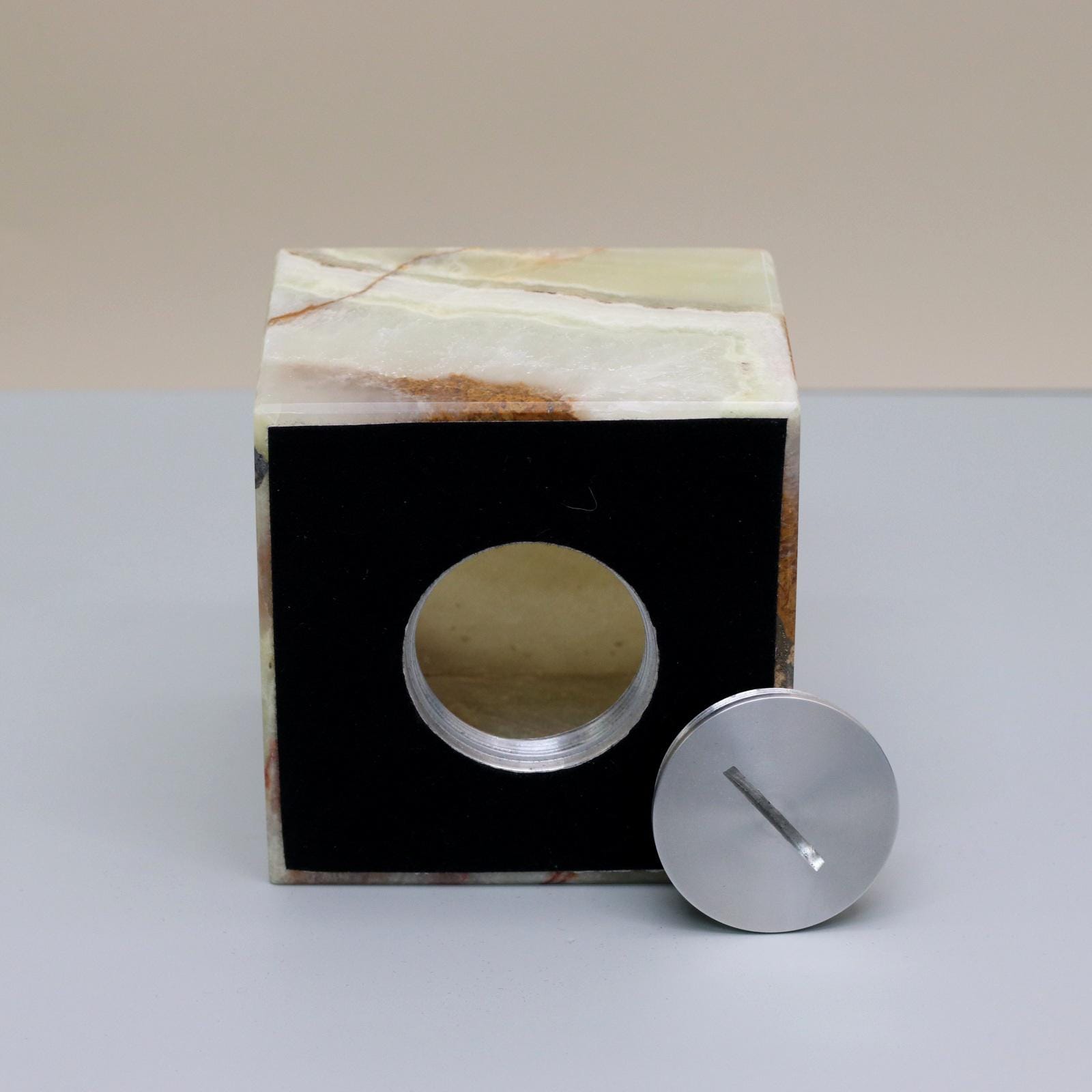 UR_10 Small Green Onyx Stone Cremation Urn for Ashes