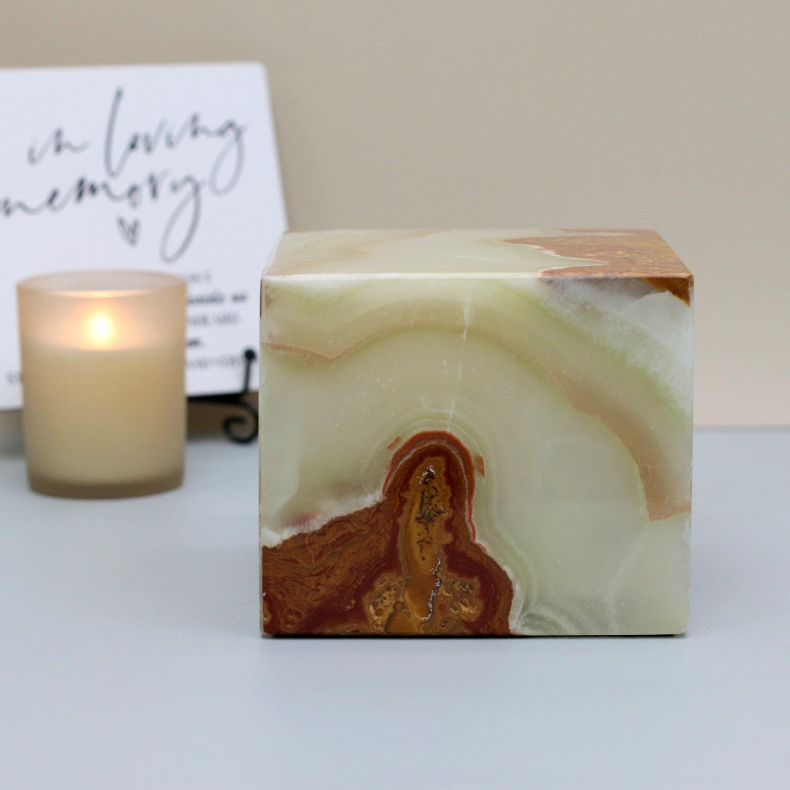 UR_10 Small Green Onyx Cremation Urn for Ashes - 40 cu in