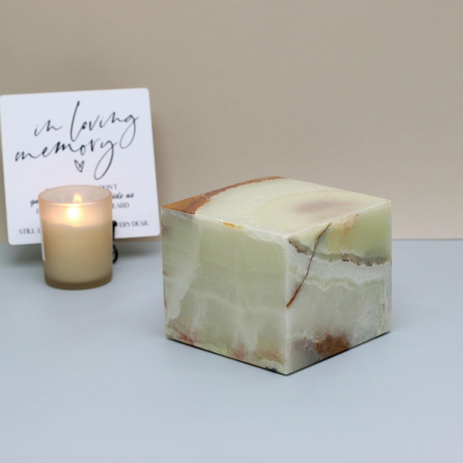 UR_10 Small Green Onyx Stone Cremation Urn for Ashes