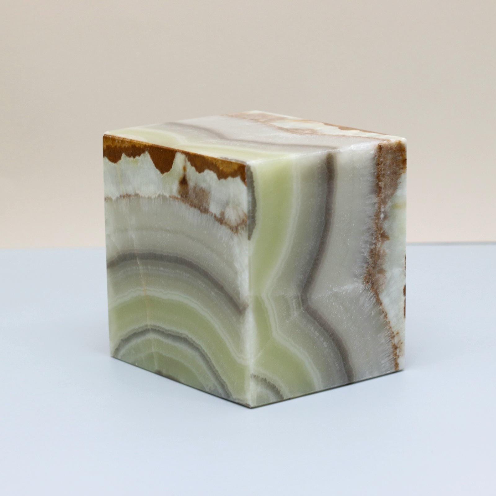 UR_10 Small Green Onyx Stone Cremation Urn for Ashes