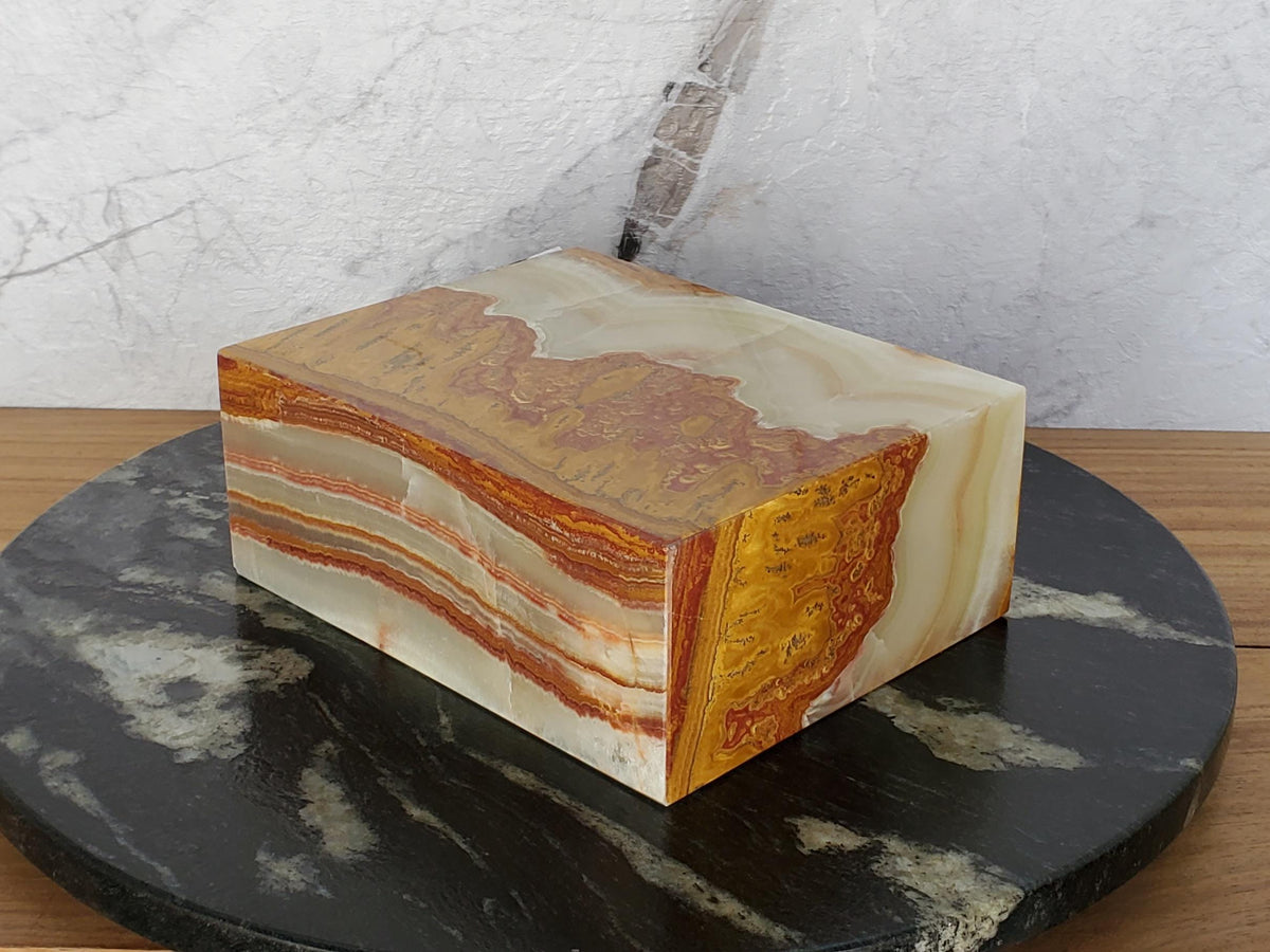 UR_08 Green Onyx Stone Cremation Urn for Ashes - 200 cu in | Handcrafted Stone Memorial Urn Urn